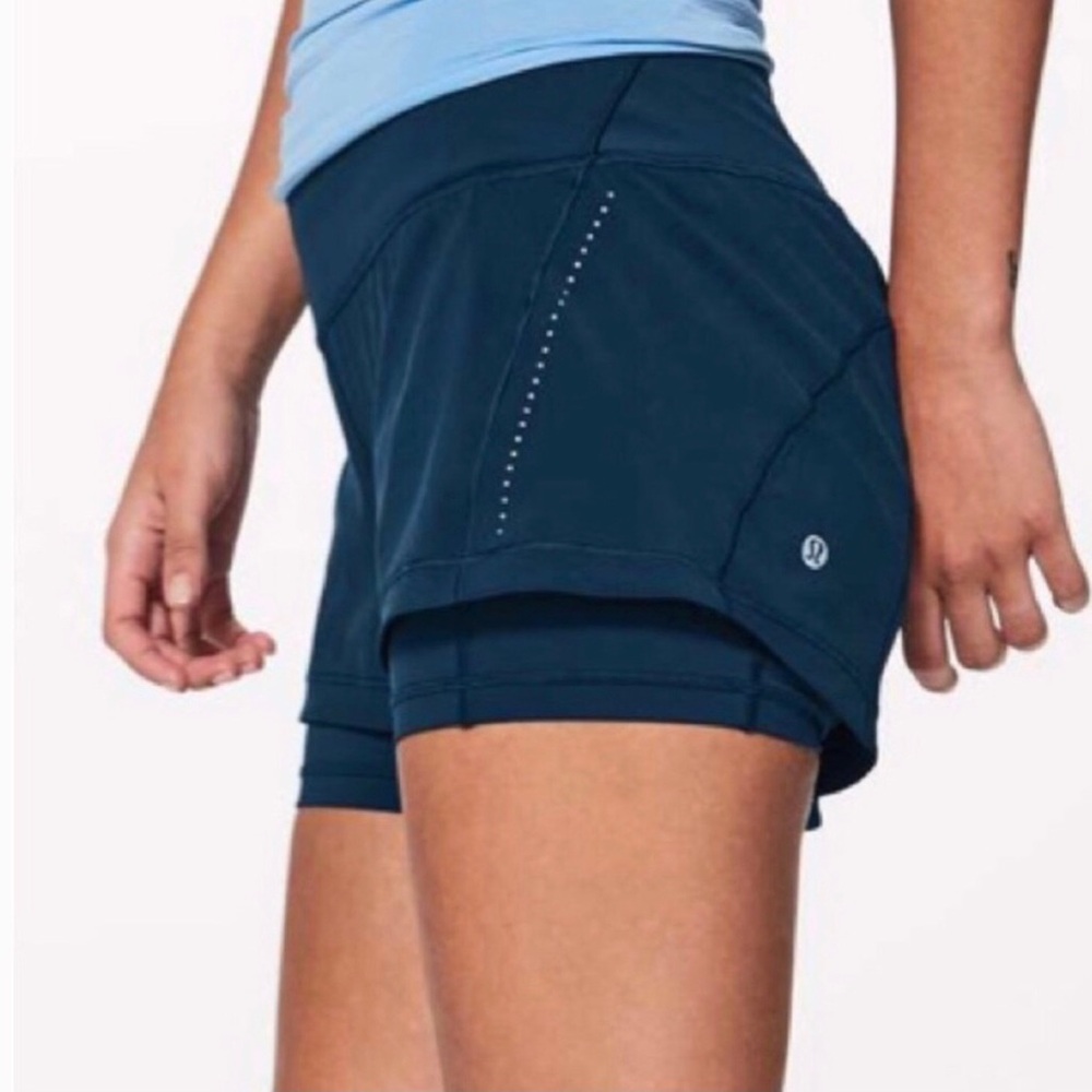 🍋LIKE NEW Lululemon 4 Pc Hottie Hot  Shorts - Picture 8 of 14